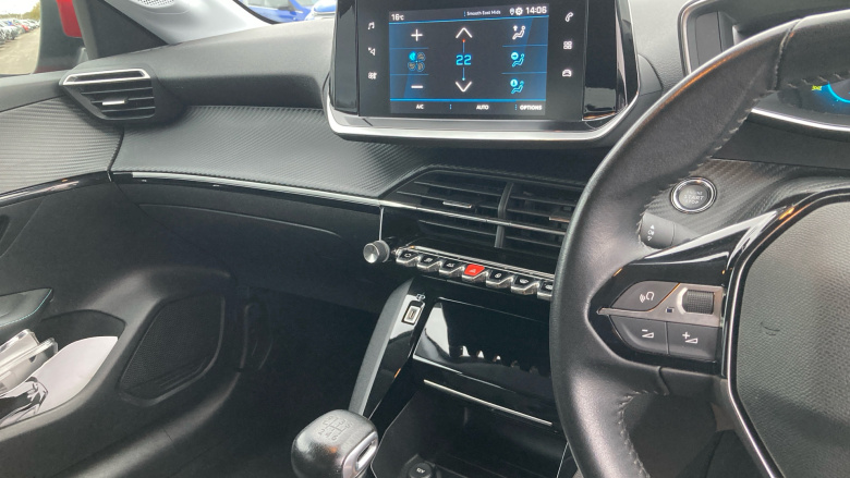 Peugeot 208 1.2 PureTech 100 Allure Premium 5dr Petrol Hatchback